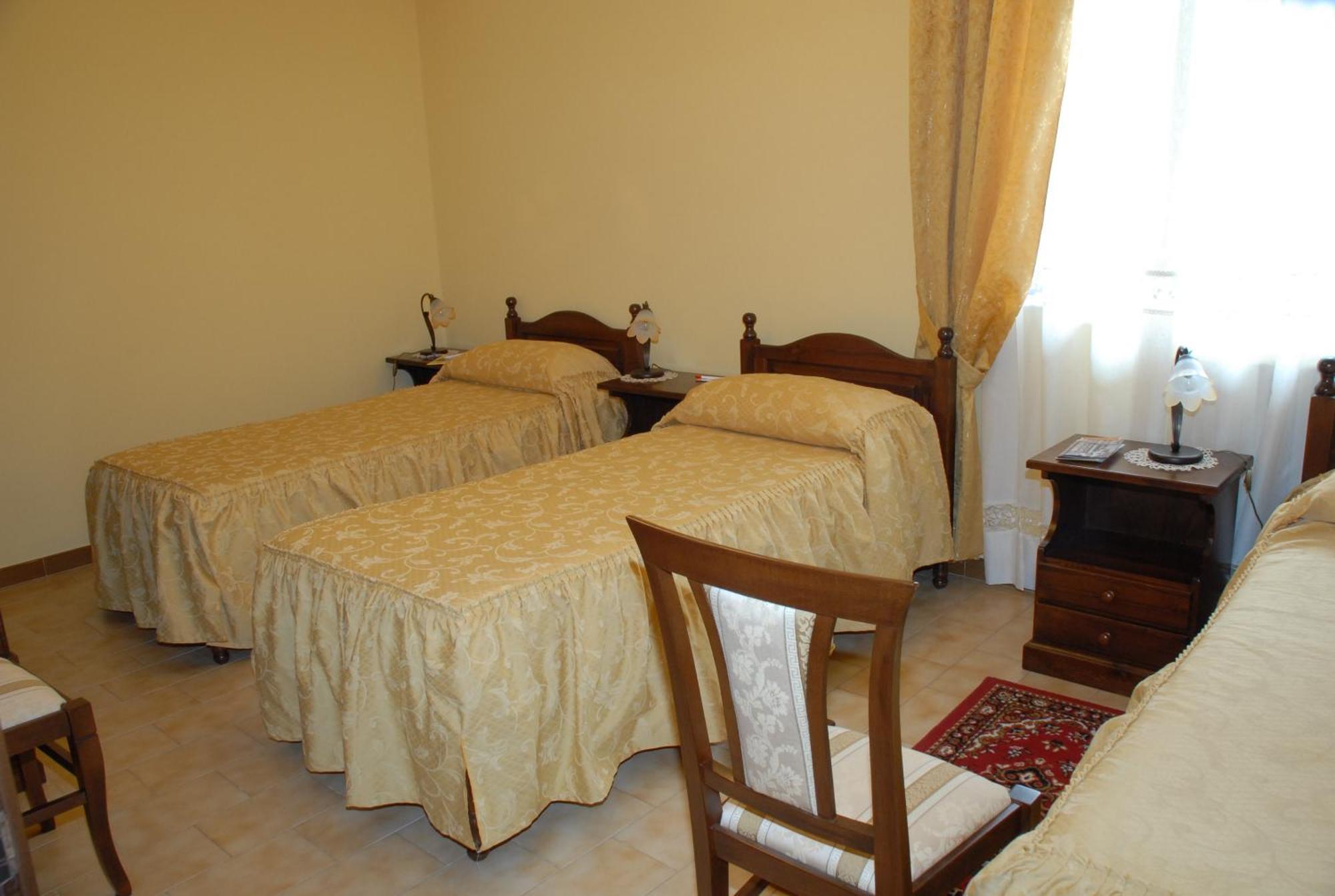 Ai Tre Parchi Bed And Bike Bed & Breakfast Randazzo Luaran gambar
