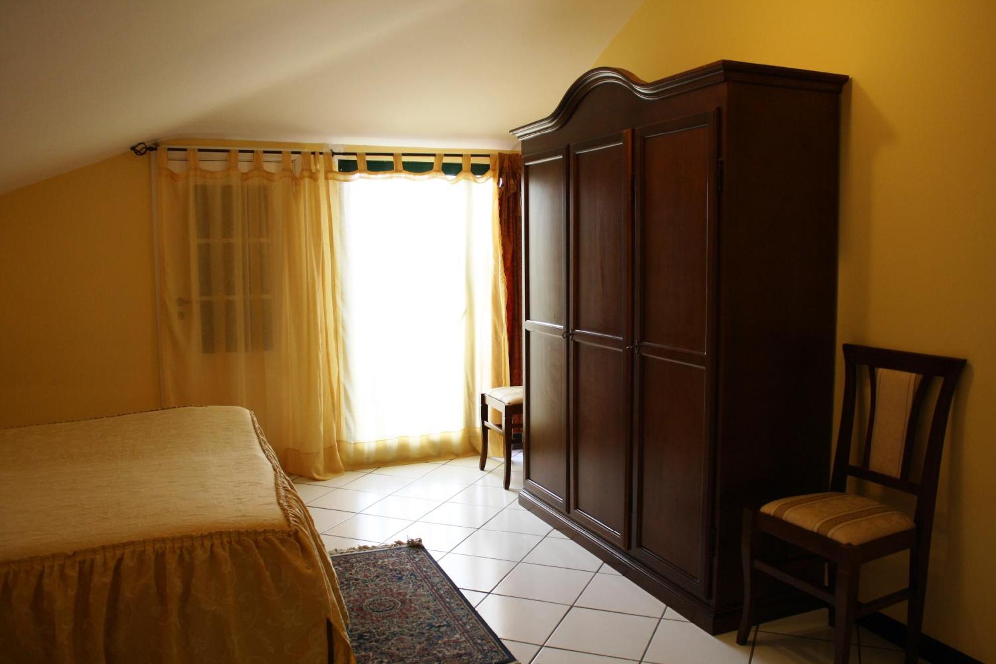 Ai Tre Parchi Bed And Bike Bed & Breakfast Randazzo Bilik gambar