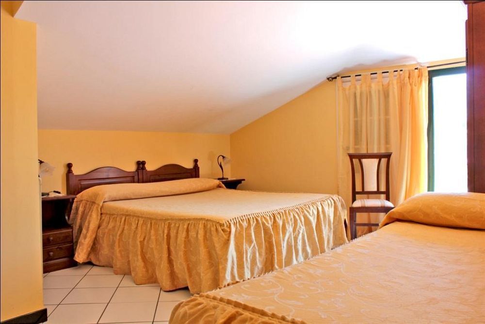 Ai Tre Parchi Bed And Bike Bed & Breakfast Randazzo Luaran gambar